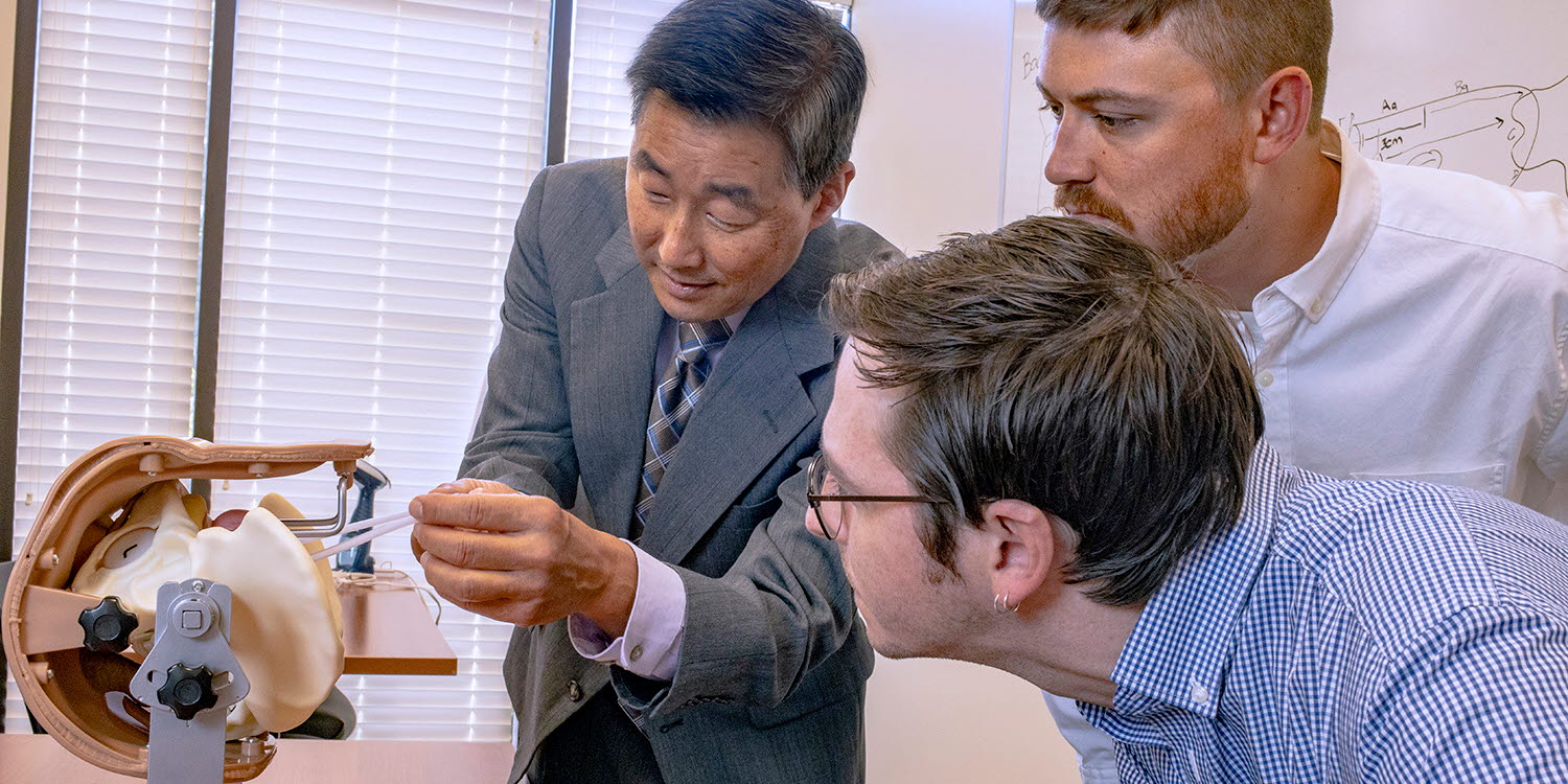 Dr. Miyazaki teaching his OB GYN students