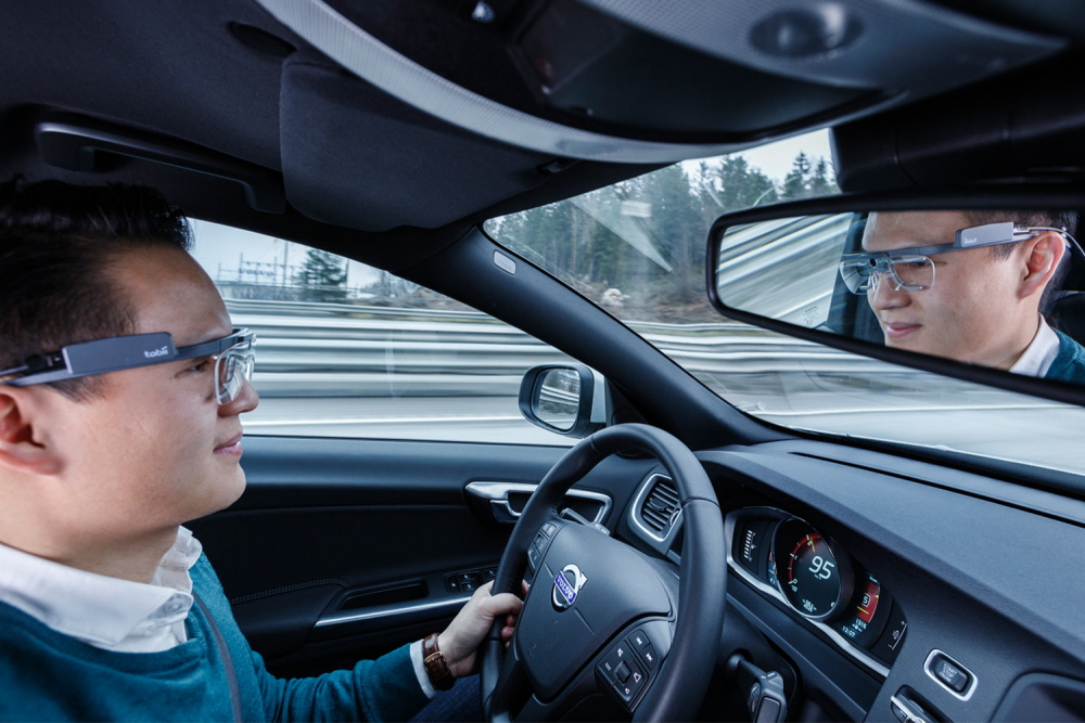 Usability Research in Driving Situation with Tobii Glasses 2 Eye Tracker